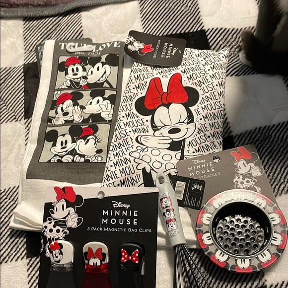 Disney Minnie Mouse Kitchen Supplies Set - Lot Black, Red, White - Picture 2 of 6